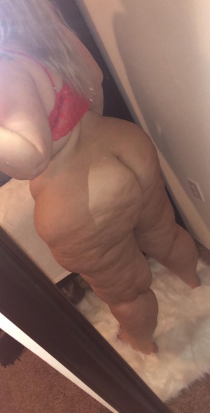 Big Ass Amateur White Girl with Fat Thighs