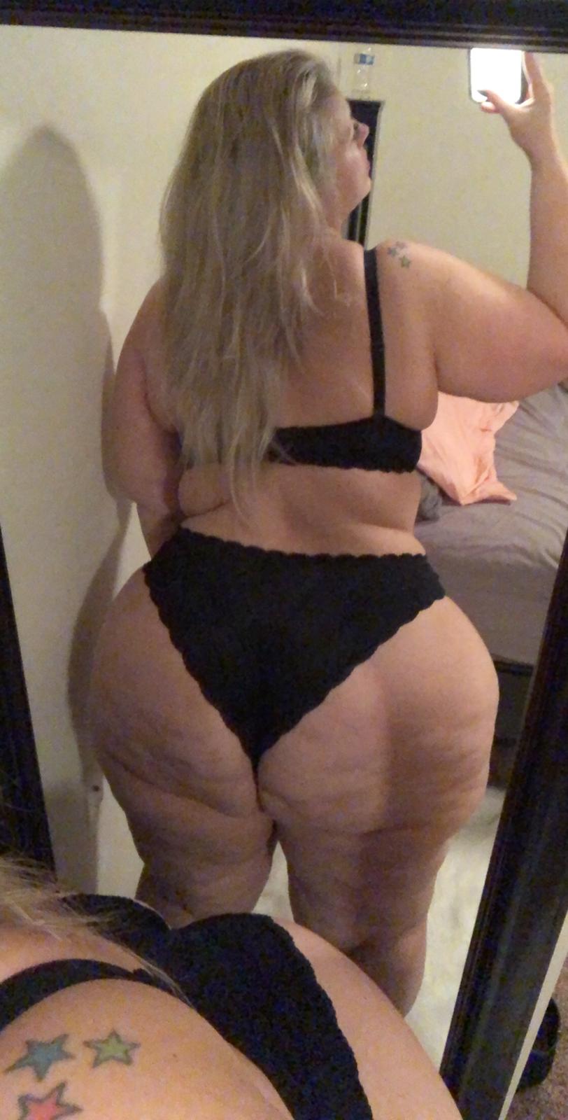Booty pawg huge Big White