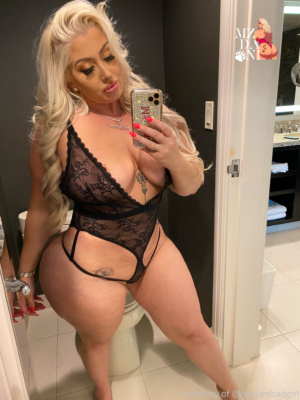 Big Booty Blonde PAWG in Lingerie