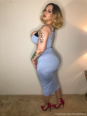 Big Tits and Ass in High Heels